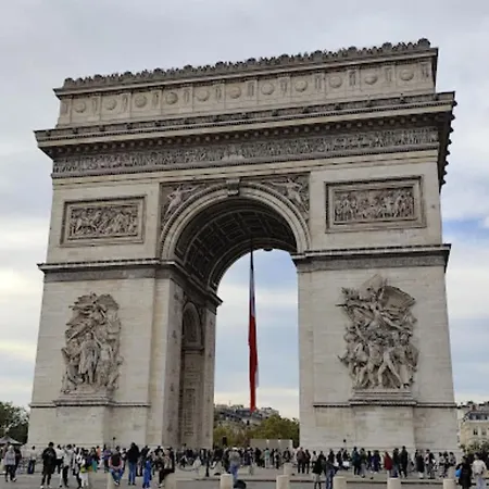 Elysee Concorde 8e Appartamento